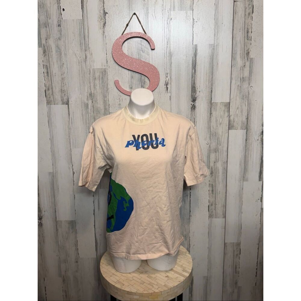 Youthphoria “Don’t Forget to Smile” Graphic T-Shirt Earth Print Beige Tee Small